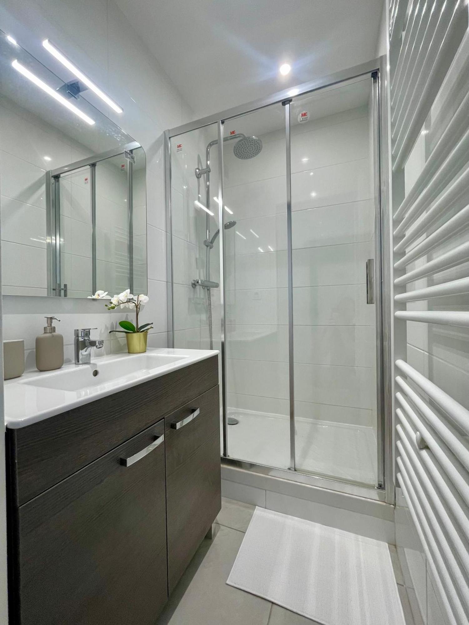 Bngo I Le Spacieux I 3 Chambres, 2 Salles De Bain, Parking Prive Gratuit, 8 Personnes, Vieux Lyon Hypercentre 外观 照片